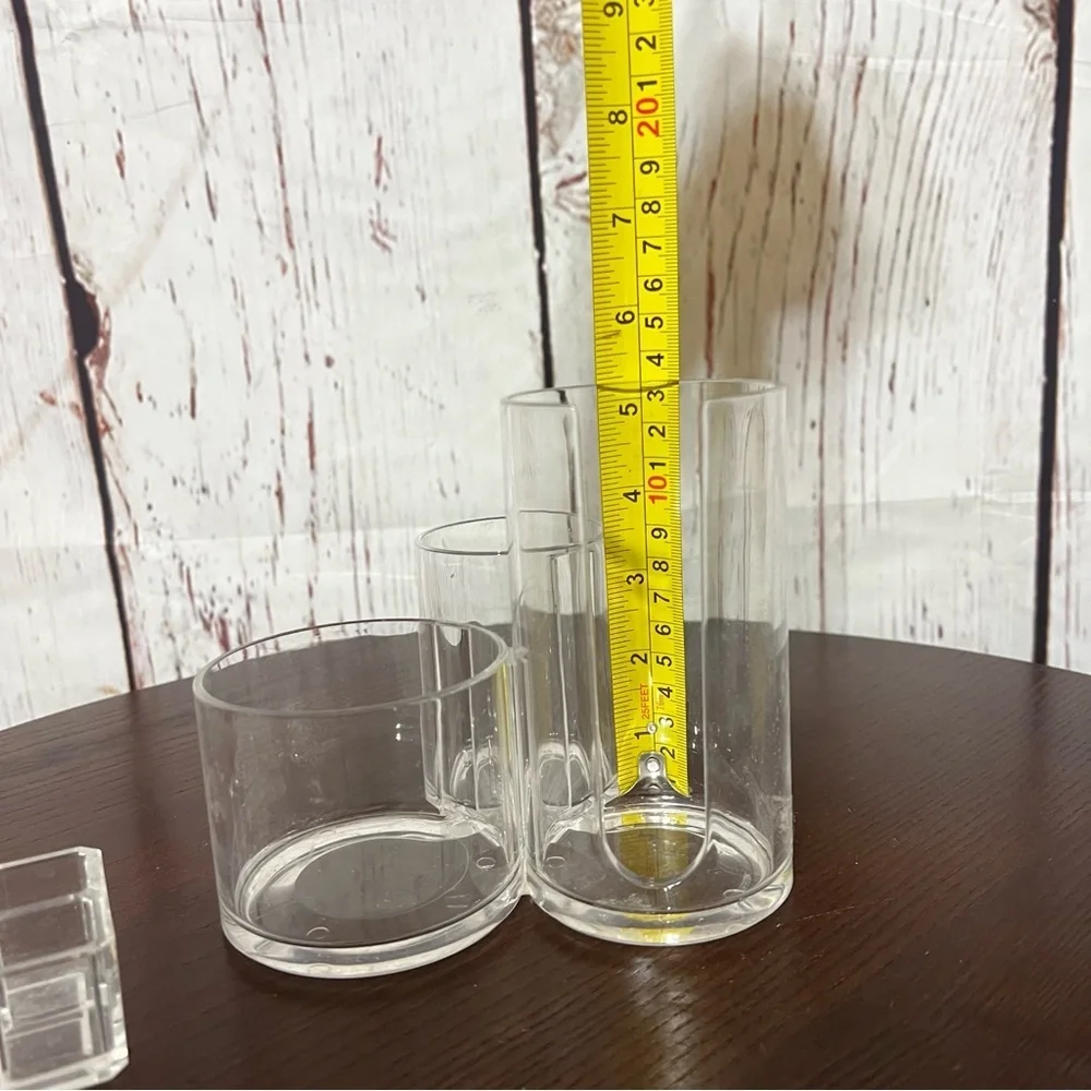 N/A clear acrylic